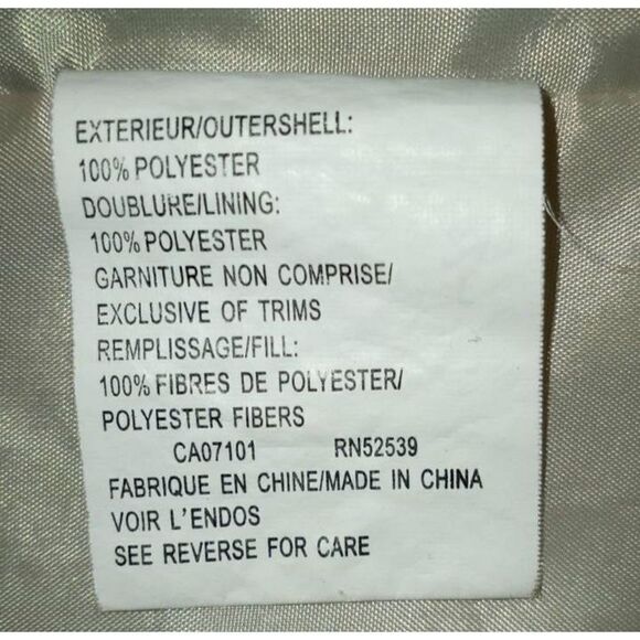 PLATINUM BEIGE QUILTED JACKET SZ.S GUC.  GORGEOUS JACKET IN GOOD USED CONDITION. - Picture 7 of 7